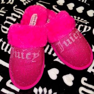 Juicy Couture Slippers